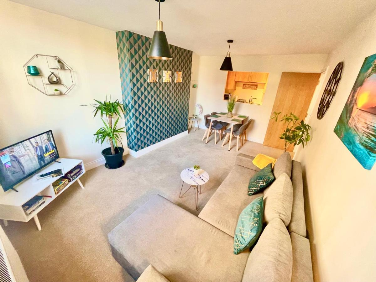 A Stylish Retreat - Super King Bed - Heart Of Town Centre - 5 Mins Stroll To Beach Bournemouth Exterior foto